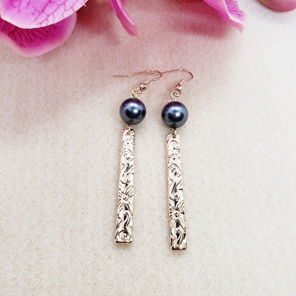 6mm Gold Hawaiian Bar pearl earrings - Picture 4 of 4